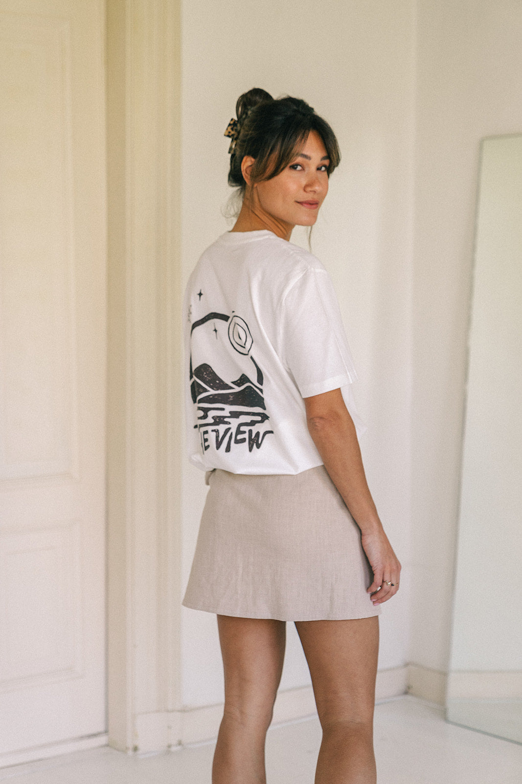 The View T-shirt Brown